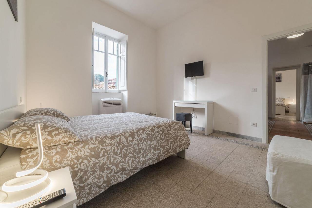 Colosseo & Colle Oppio Cozy Apartment Róma Kültér fotó